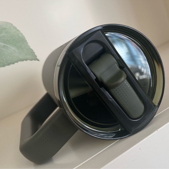 🎉LAST CHANCE🎉Stanley 30oz. Quencher ProTour Flip Straw Tumbler Cypress - Picture 6 of 7